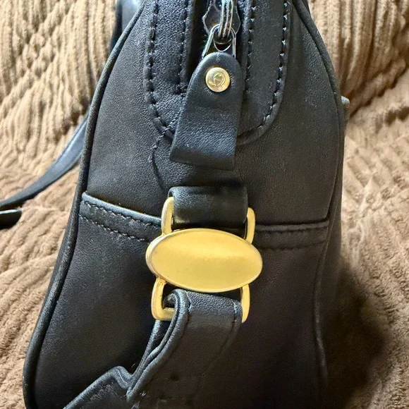 Vintage Etienne Aigner Black Leather Crossbody Purse - Picture 4 of 9